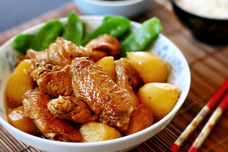 12 вкусных рецептов куриных крылышек, тушеных в медово-соевом соусе