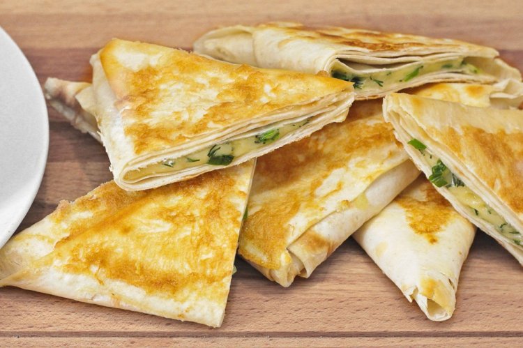 Лавовые блюда с сыром: 20 вкусных рецептов
