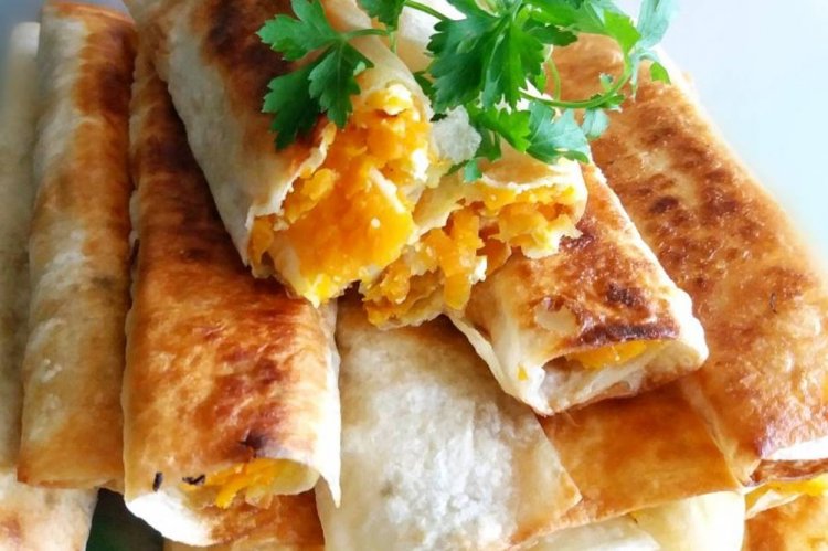 Лавовые блюда с сыром: 20 вкусных рецептов