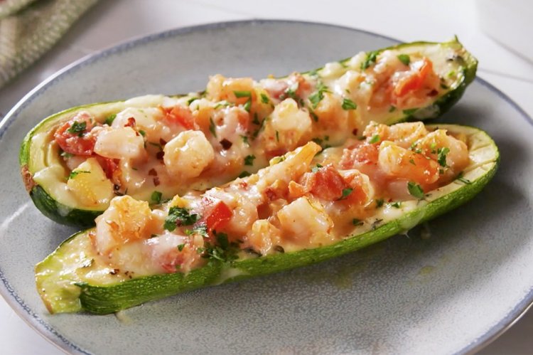 Лодочки из кабачков: 15 вкусных рецептов с разными начинками