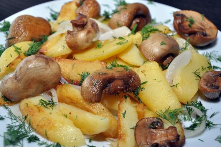 15 вкусных рецептов жареного картофеля с грибами