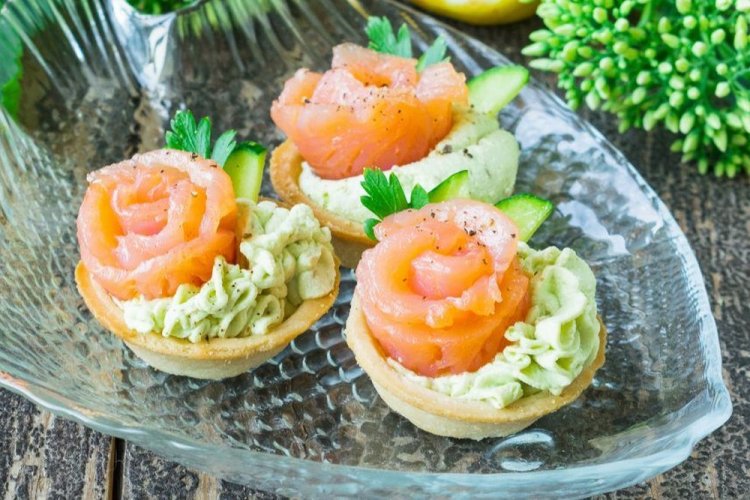 20 вкусных рецептов пирогов на Новый 2025 год