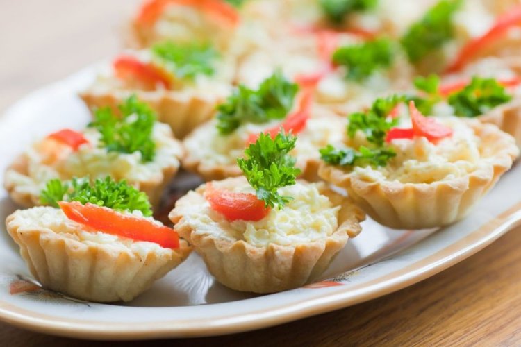 20 вкусных рецептов пирогов на Новый 2025 год