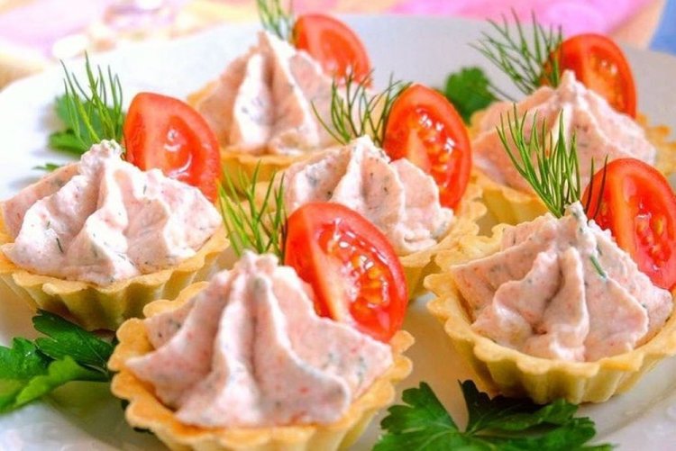 20 вкусных рецептов пирогов на Новый 2025 год