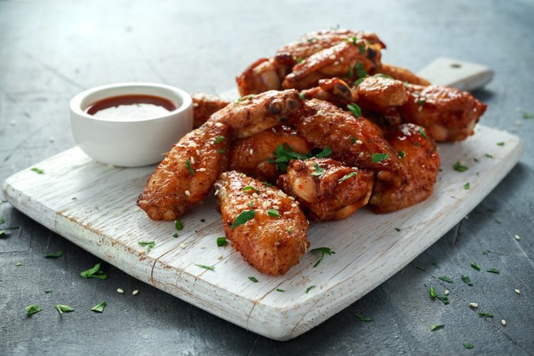 15 отличных рецептов куриных крылышек с хрустящей корочкой в духовке