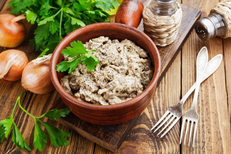 8 отличных рецептов куриной печени в сметане на сковороде