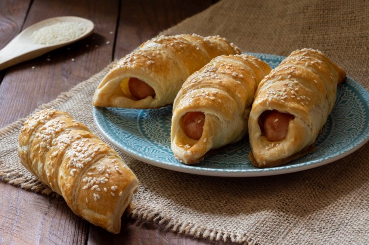 6 потрясающе простых и вкусных рецептов сосисок в тесте в аэрогриле
