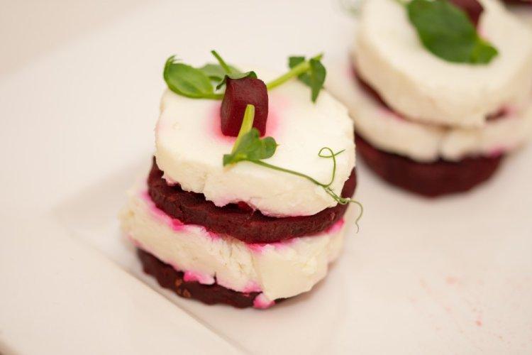 12 рецептов самых вкусных канапе с творожным сыром