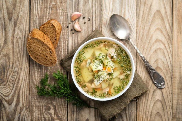 6 простых рецептов ухи из головы и хвоста форели