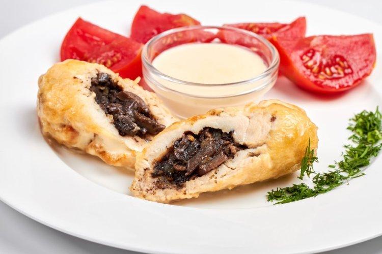 12 рецептов сочных и нежных куриных рулетиков в аэрогриле