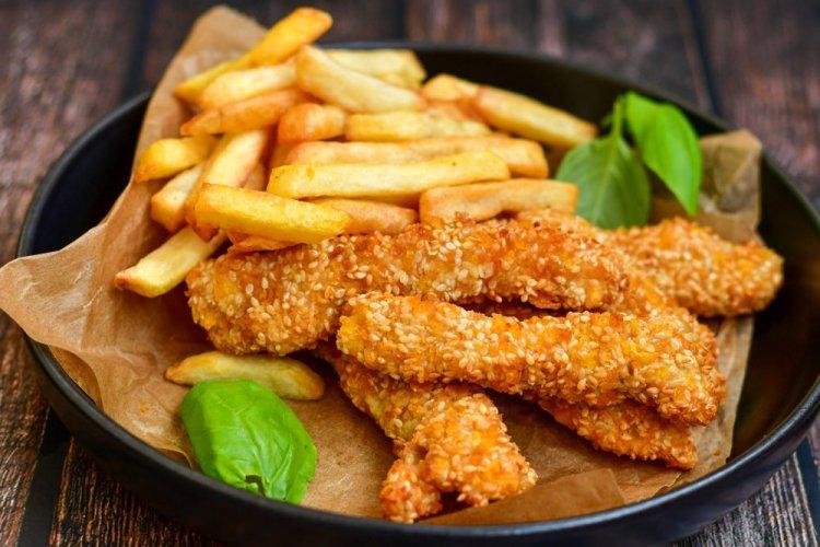 8 рецептов куриных стрипсов в аэрогриле, которые точно получатся