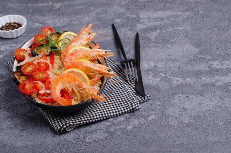 Боул с креветками: 8 оригинальных рецептов на любой вкус и бюджет