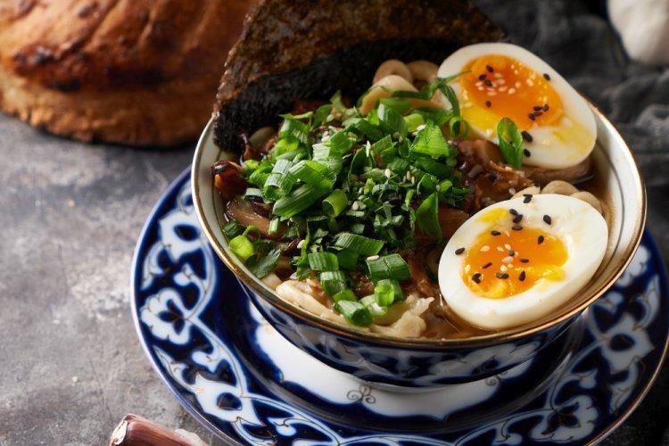 10 самых вкусных рецептов с лапшой быстрого приготовления