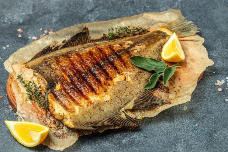 8 рецептов камбалы на мангале, перед которыми невозможно устоять