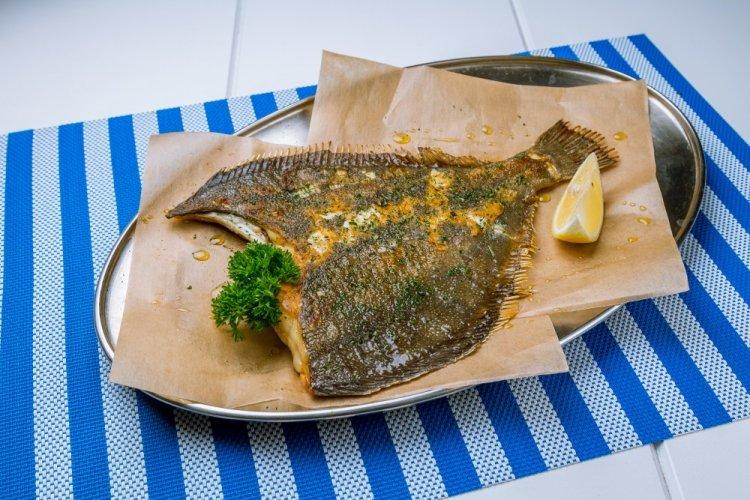 8 рецептов камбалы на мангале, перед которыми невозможно устоять