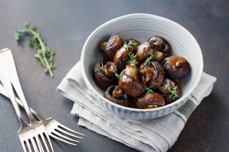 Шампиньоны на мангале: 10 вкусных и оригинальных рецептов