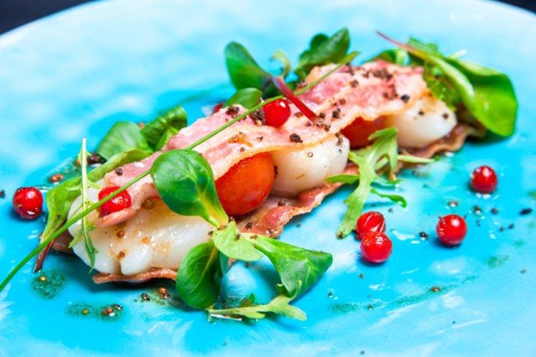 10 cалатов с морскими гребешками, которые очень просто готовятся