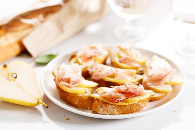 10 самых вкусных рецептов брускетты с хамоном