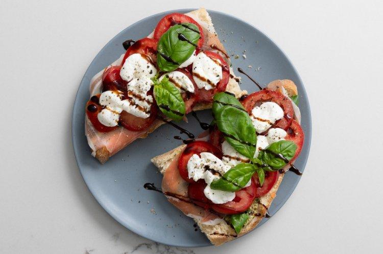 10 самых вкусных рецептов брускетты с хамоном