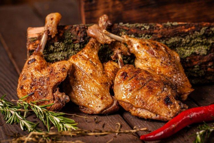 8 рецептов, как приготовить вкуснейшие утиные окорочка на мангале