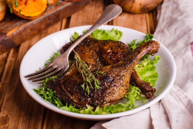 8 рецептов, как приготовить вкуснейшие утиные окорочка на мангале