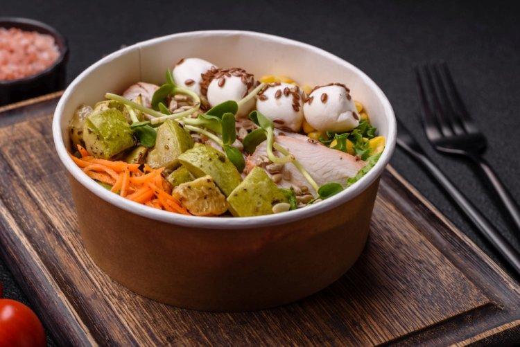 Боул с курицей: 12 рецептов, которые захочется готовить снова и снова