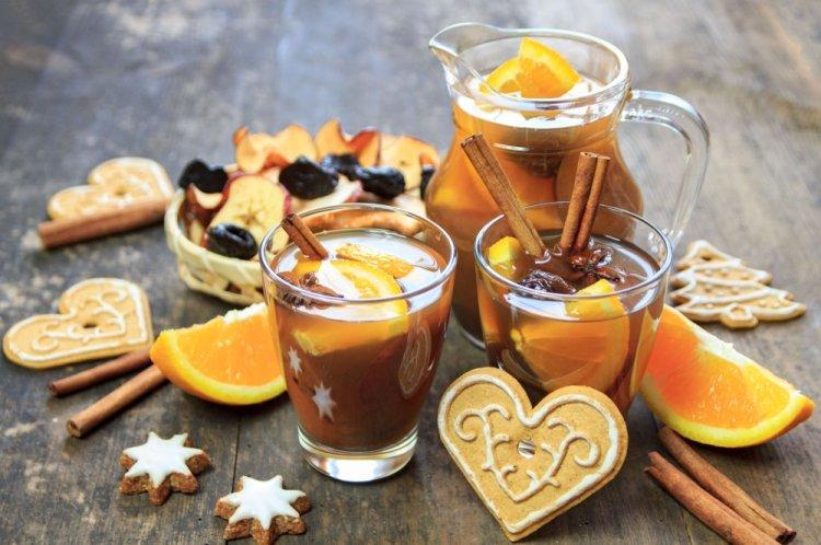 Компот из сухофруктов: 10 самых вкусных и полезных рецептов