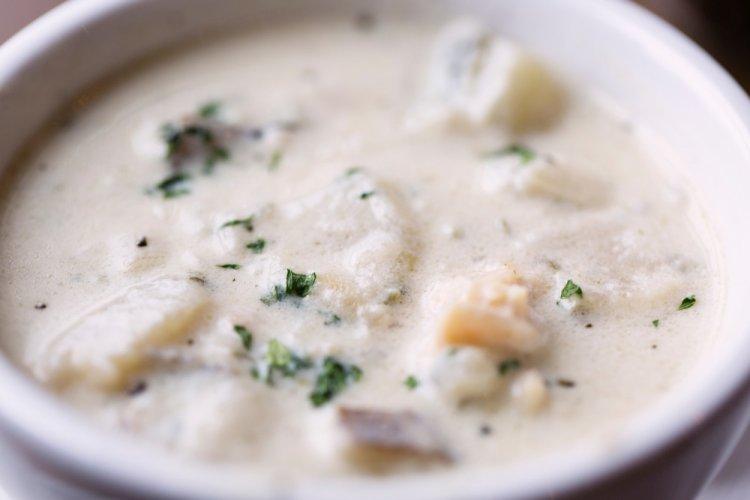 Минтай в сметане на сковороде: 8 вкусных и быстрых рецептов