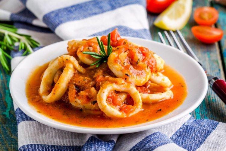 Постные блюда из кальмаров: 12 рецептов на любой вкус