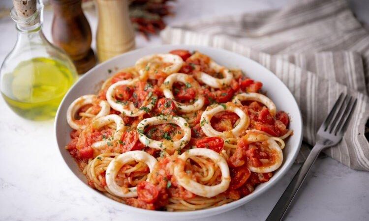 Постные блюда из кальмаров: 12 рецептов на любой вкус