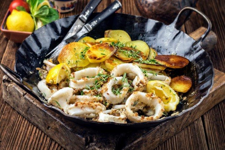 Постные блюда из кальмаров: 12 рецептов на любой вкус