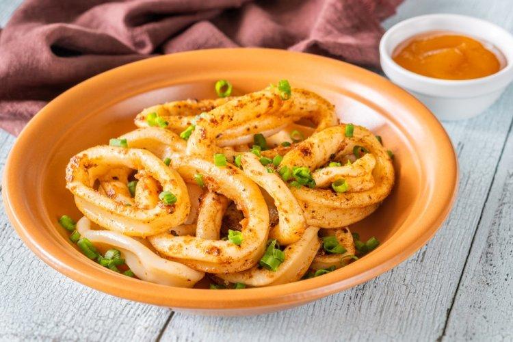 Постные блюда из кальмаров: 12 рецептов на любой вкус