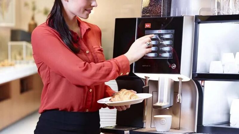 Аренда кофемашины в офис: удобство и выгода для вашего бизнеса
